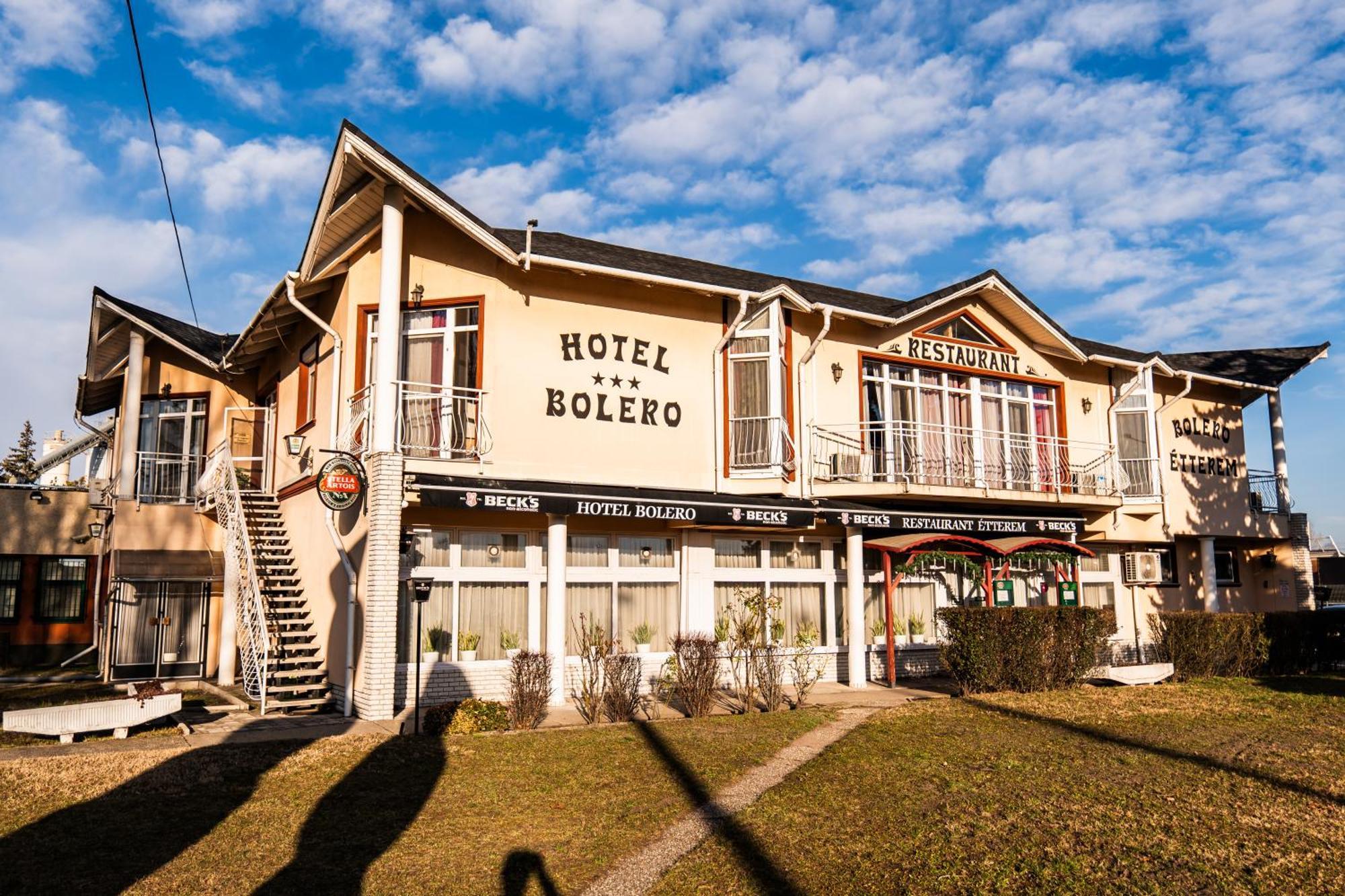 Hotel Bolero เยอร์ ภายนอก รูปภาพ