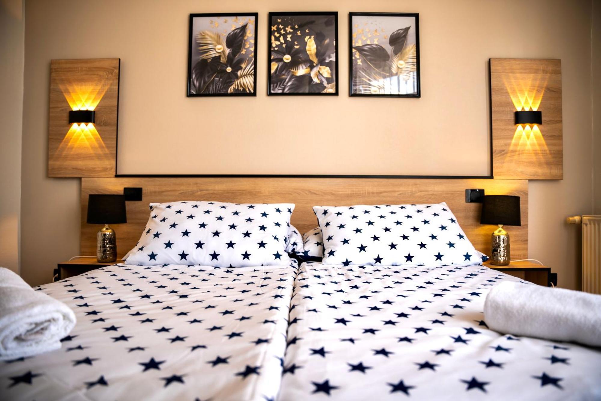 Hotel Bolero เยอร์ ภายนอก รูปภาพ