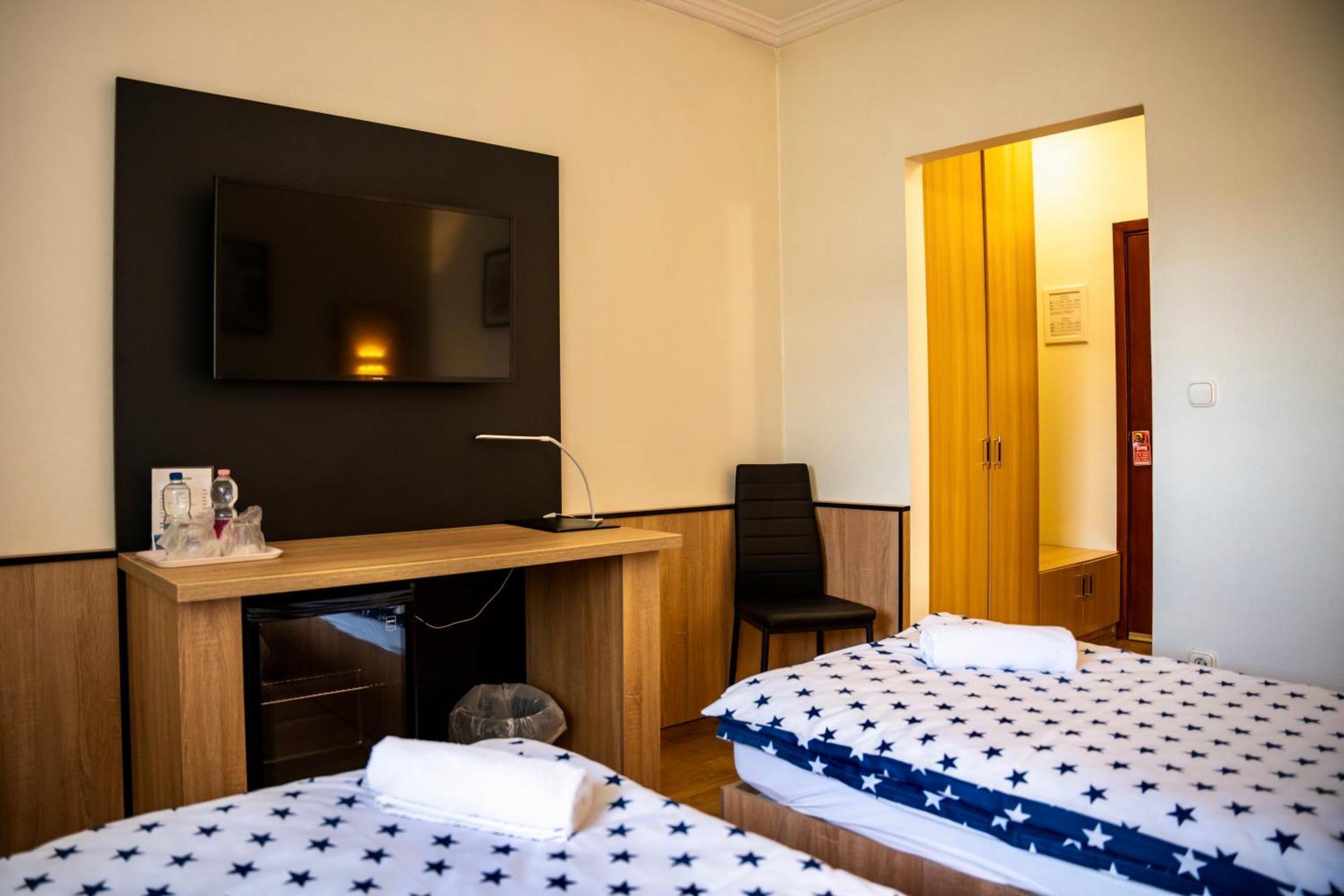 Hotel Bolero เยอร์ ภายนอก รูปภาพ